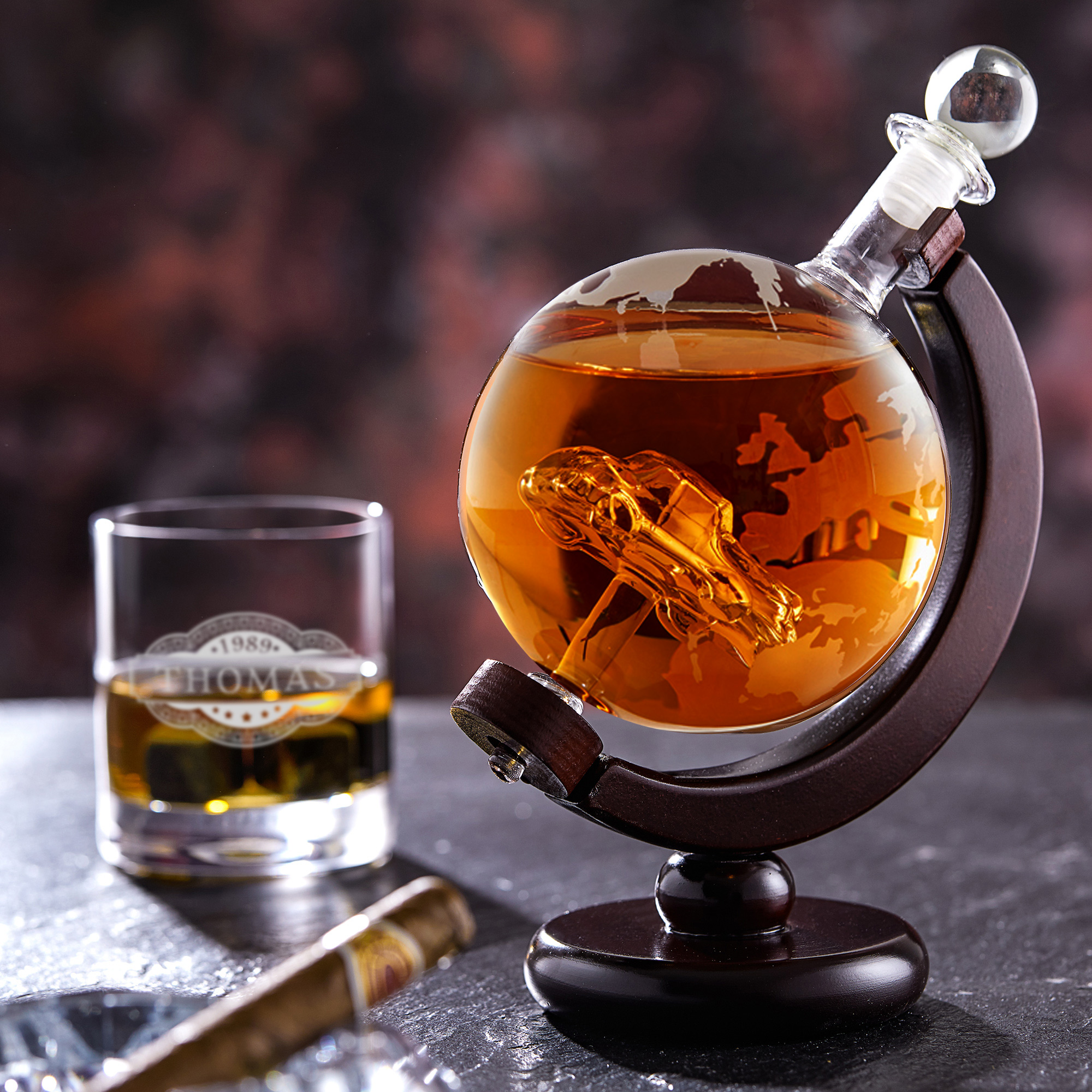Whiskyset Globus Karaffe Auto und graviertes Glas Banderole