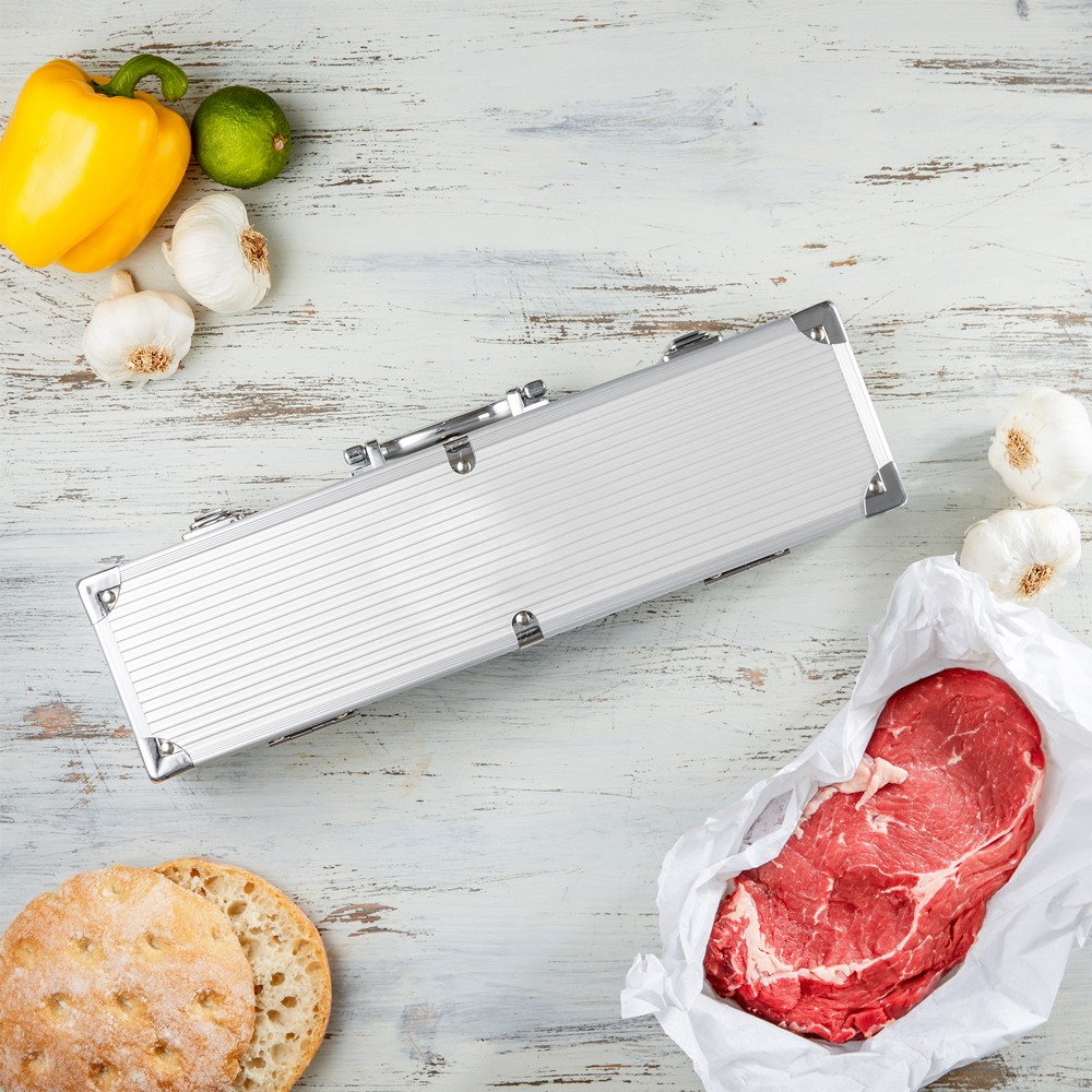 Grillset - graviertes Schneidebrett Bester Opa und Grillkoffer