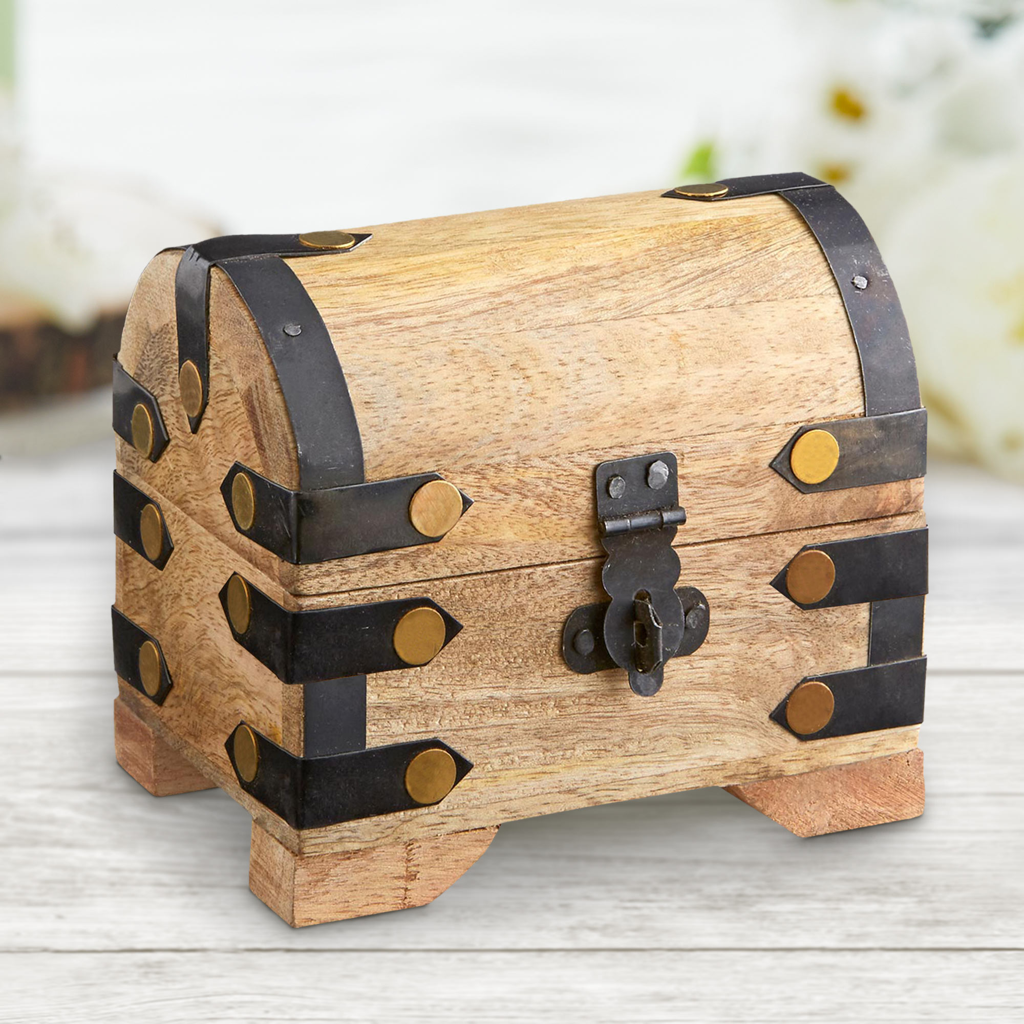 Kleine Schatztruhe aus hellem Holz - 2er Set