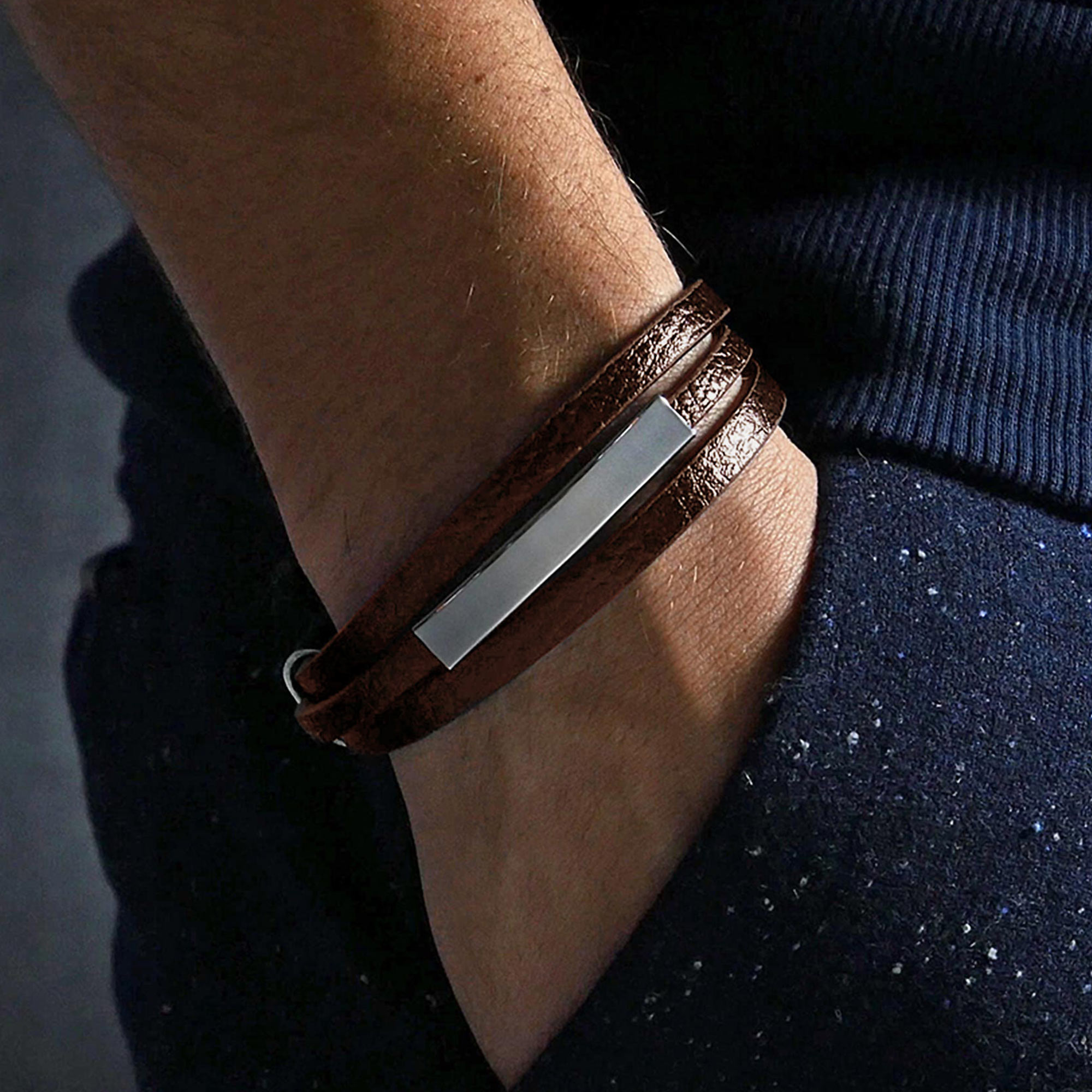 Handschmuck für Männer, Herren Armband aus Leder, Echtlederarmband mit Verschluss, Herrenschmuck Armband, Braunes Wickelarmband, Lederband Accessoir