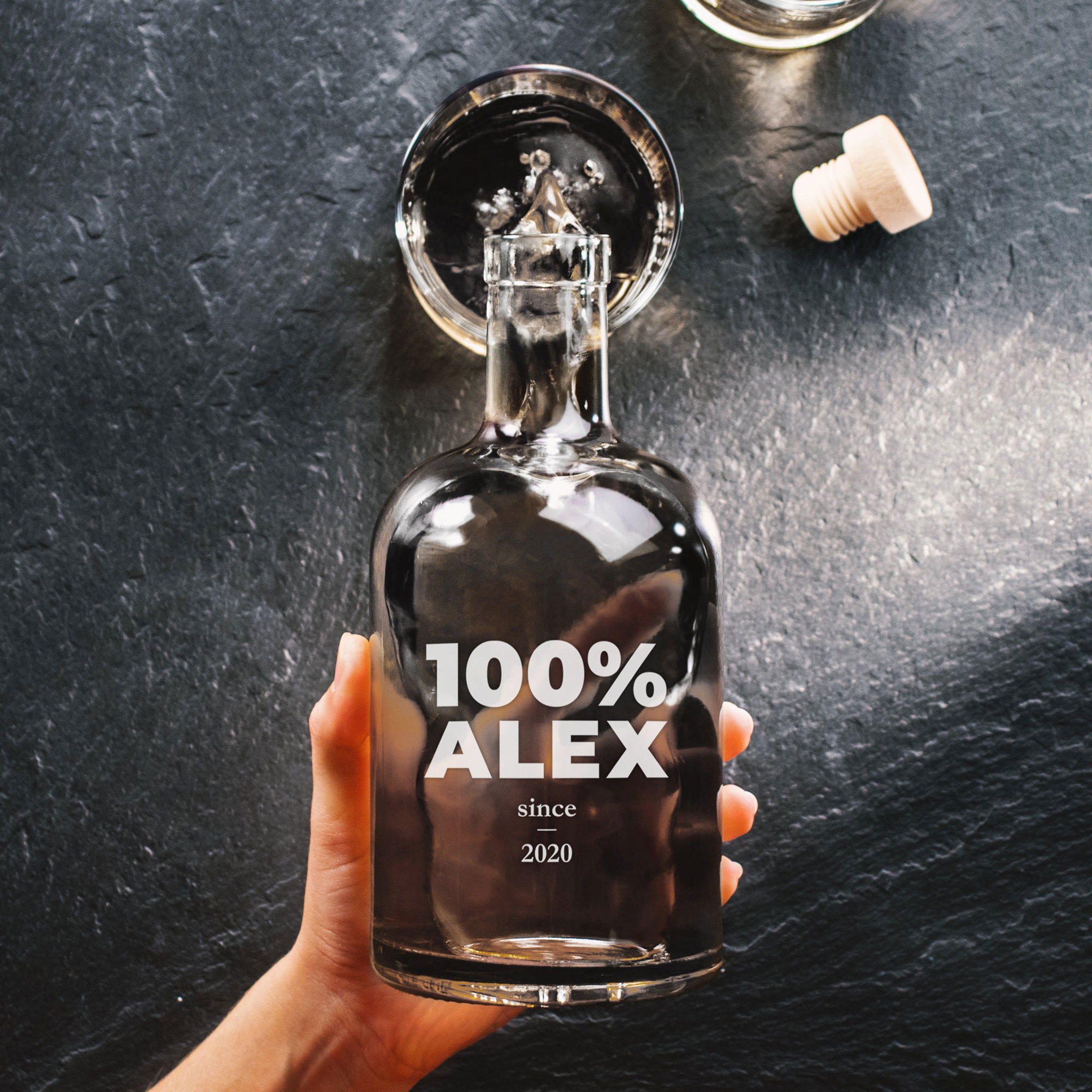 Glasflasche mit Gravur - 100% Name