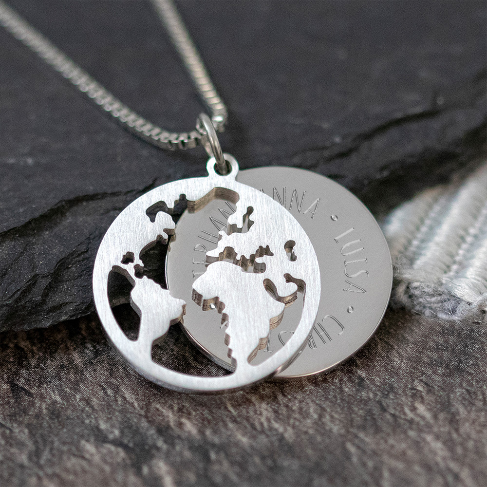 Kette mit Anhänger Welt - Namen - Silber