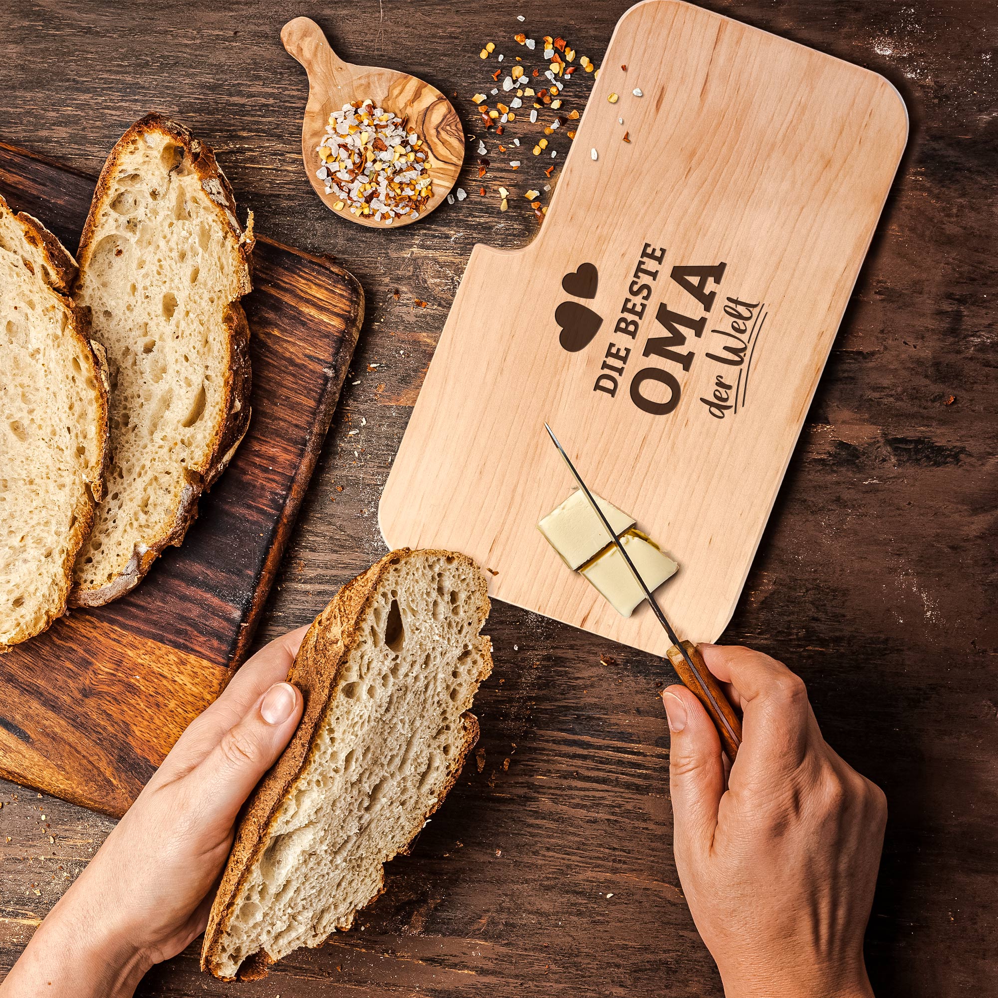 Holz Schneideblock mit Gravur, Servierbrett mit integriertem Messer, Holzbrett für die Küche, Küchenbrett als Geschenk für Oma