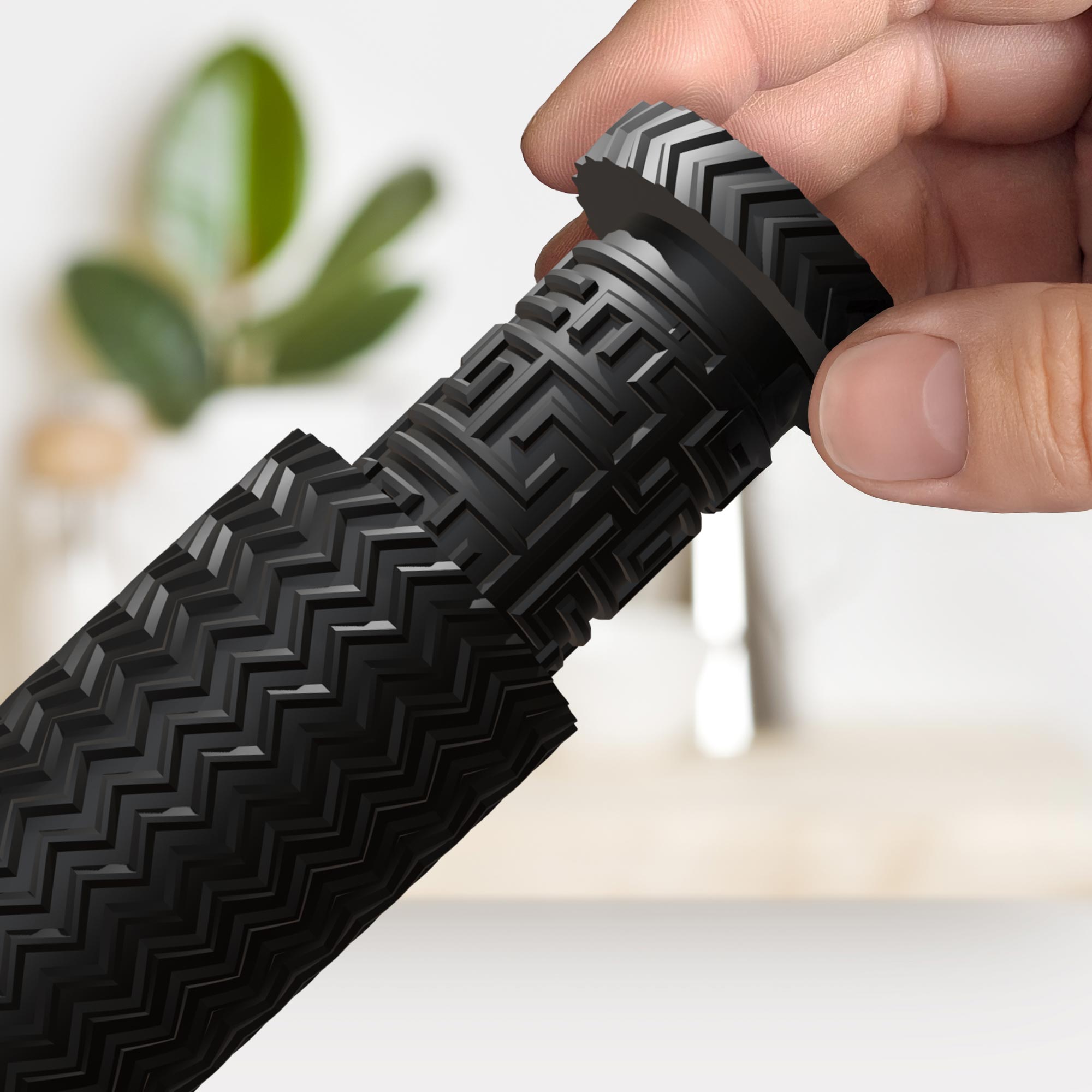 Labyrinthbox Röhre in Schwarz – originelle Geschenkverpackung