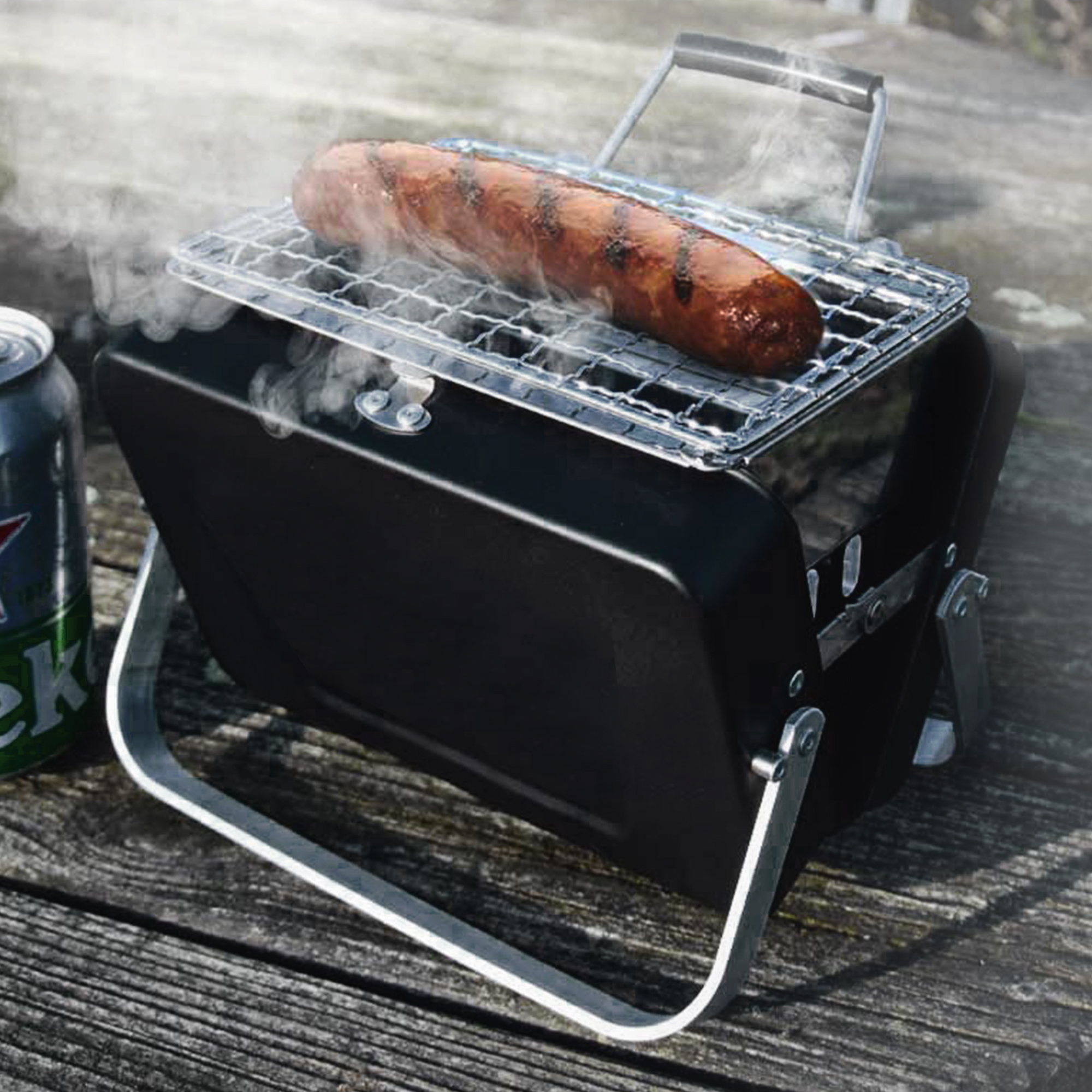 Kompakter Mini Grill - Holzkohlegrill im Koffer 1