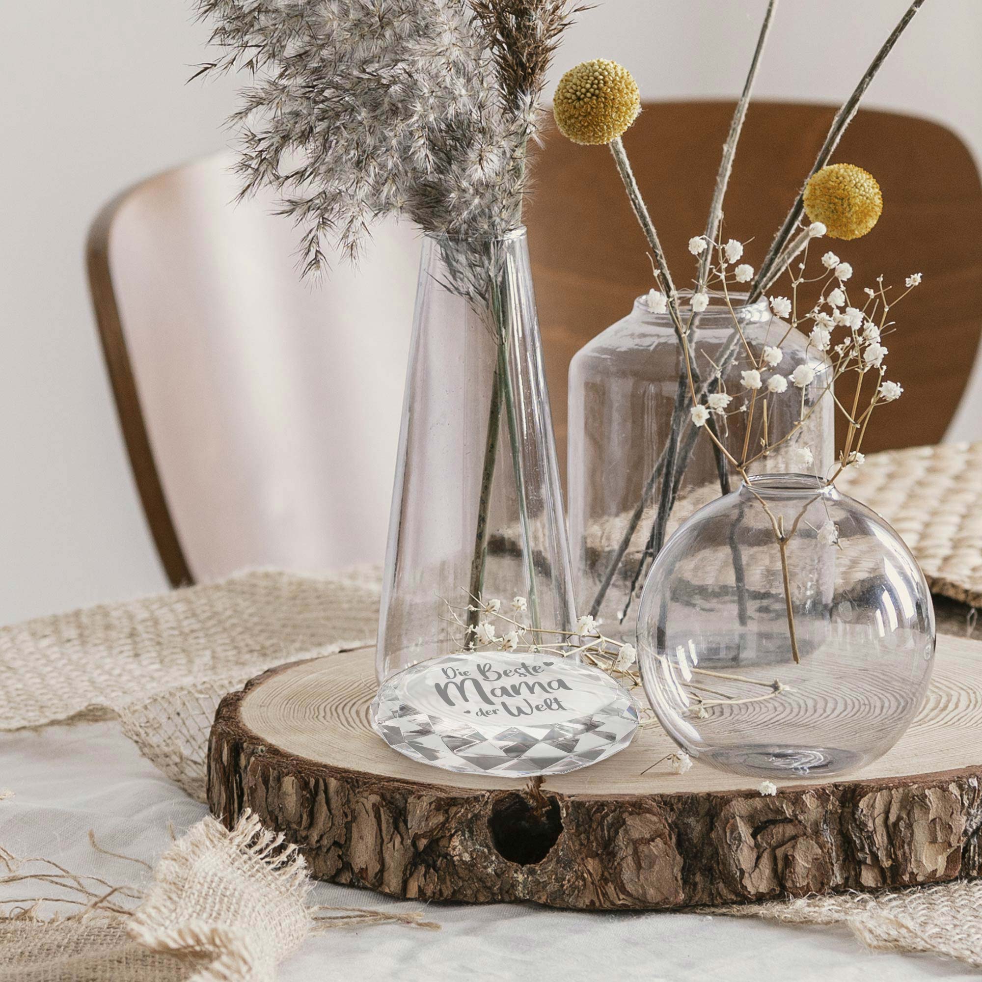 Glasdiamant Briefbeschwerer als Geschenk für Oma, Glasherz Dekoration mit Gravur, Glas Kristall mit graviertem Schriftzug, Herz Diamant Glasdeko