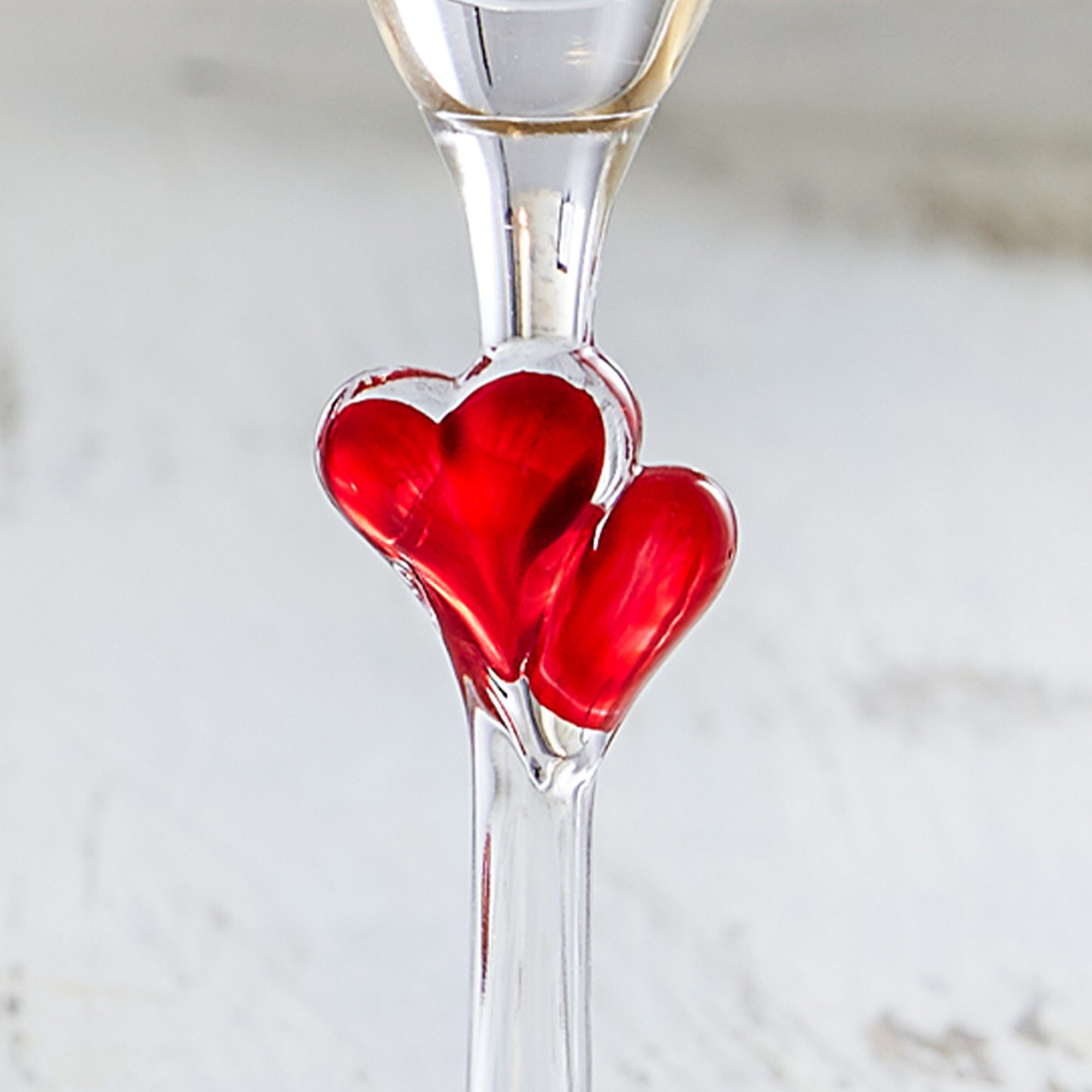 Sektgläser mit Herzen im Stiel zur Hochzeit 2