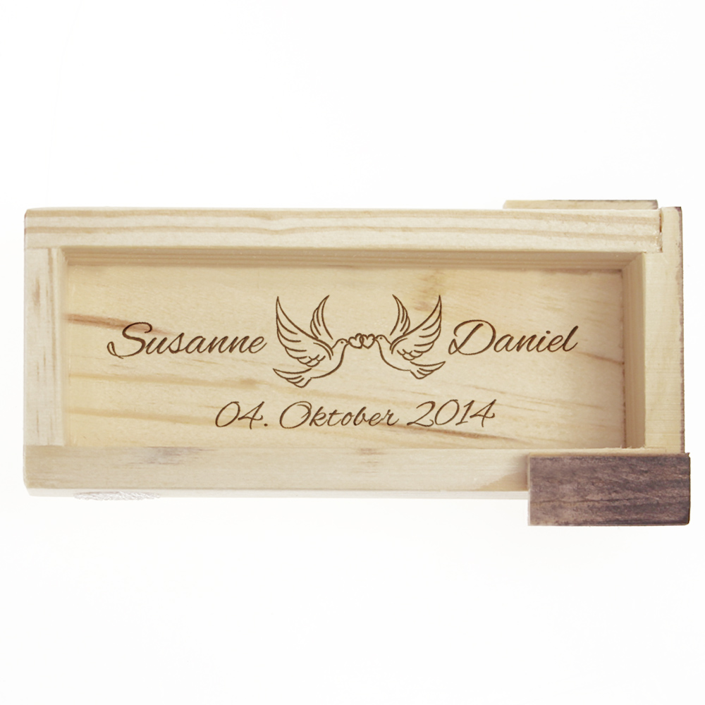 Magische Geschenkbox mit Gravur zur Hochzeit - Dunkles Holz