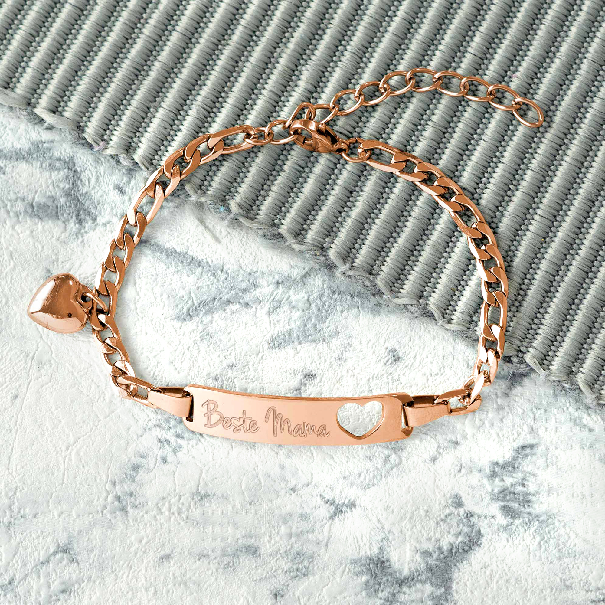 Graviertes Roségold Armband mit Herzstanze - Beste Mama 5