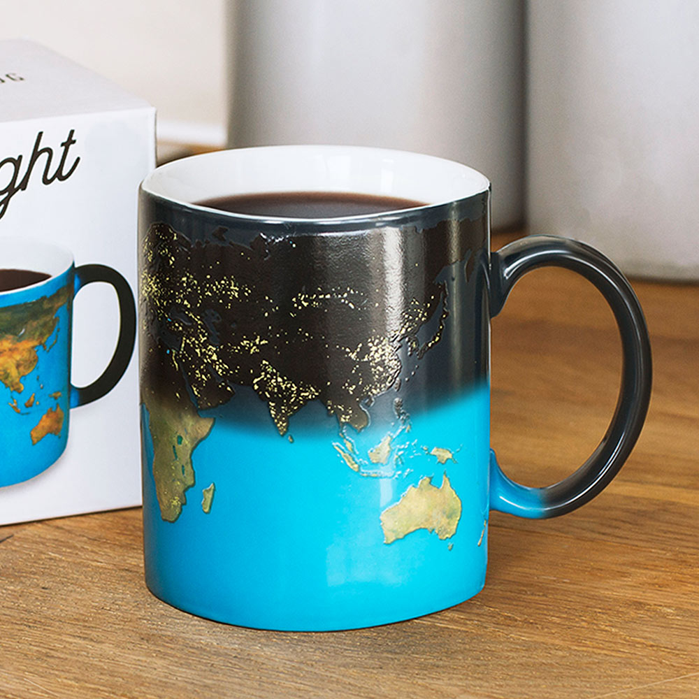 Farbwechsel Tasse - Weltkarte
