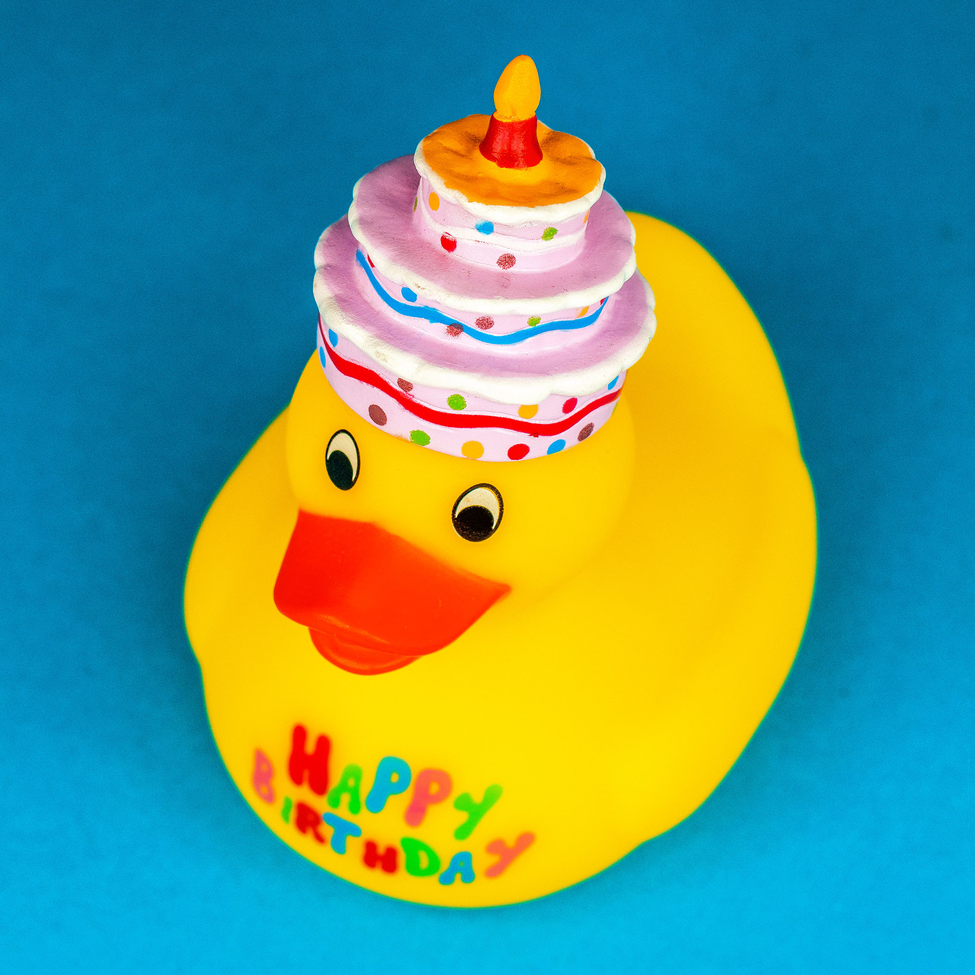 Quietscheente zum Geburtstag, Lustiges Quietscheentchen als Geburtstagsgeschenk, Badeente mit Schriftzug Happy Birthday, Gummiente für die Badewanne