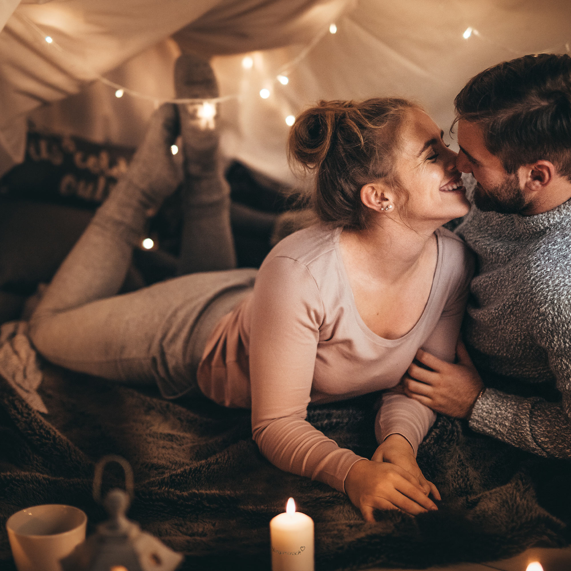 Geburtstagskerze mit Spruch, Spruchkerze mit Botschaft, Weiße Schmuckkerze, Kerzen Deko für das Wohnzimmer, Geschenkkerze für Freundin