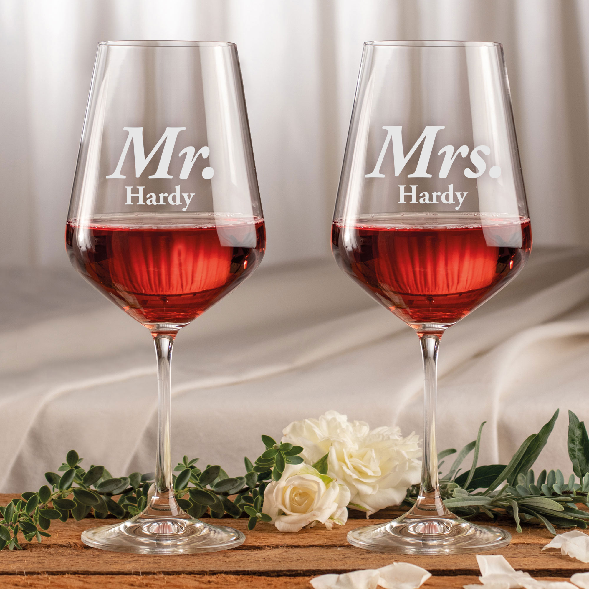 2er Set Weingläser mit Gravur zur Hochzeit - Mr & Mrs - personalisiert